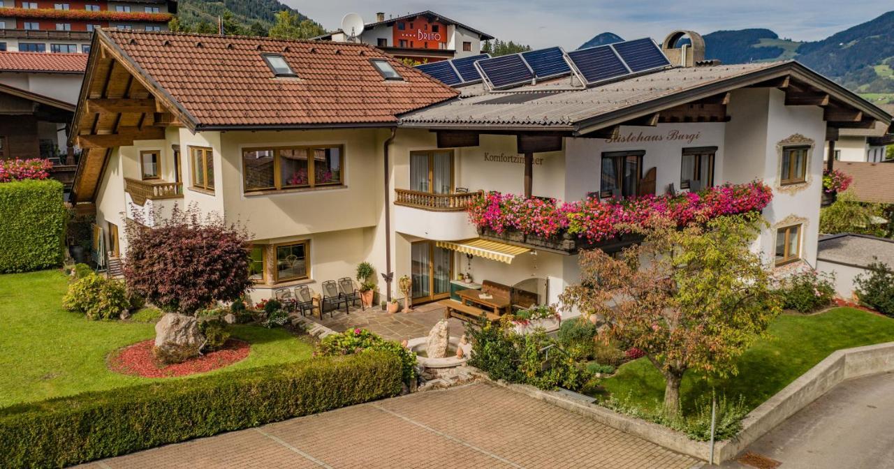Gaestehaus Burgi Fuegen Ngoại thất bức ảnh