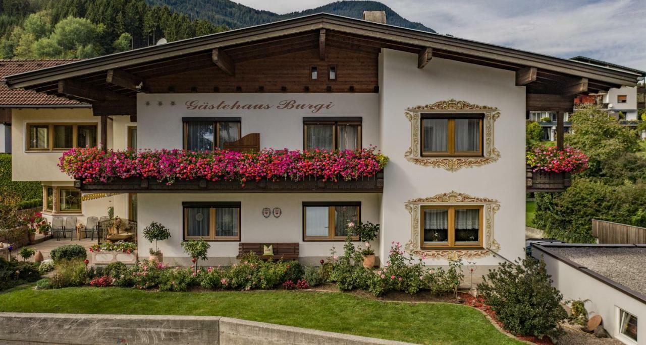 Gaestehaus Burgi Fuegen Ngoại thất bức ảnh